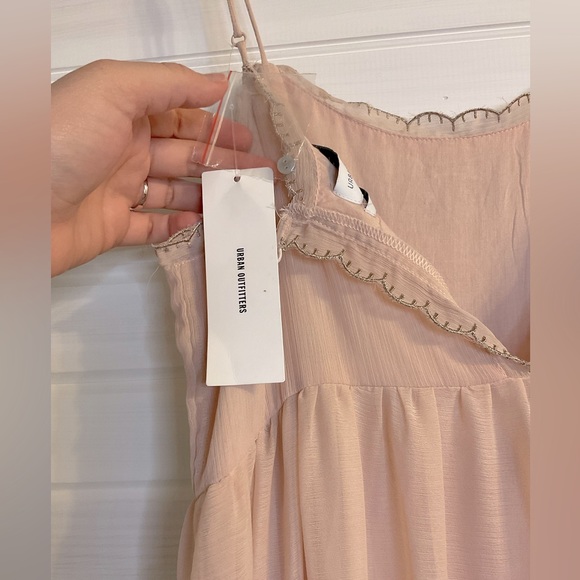 UO HANNA MAXI EMBROIDERED DRESS - Picture 11 of 12